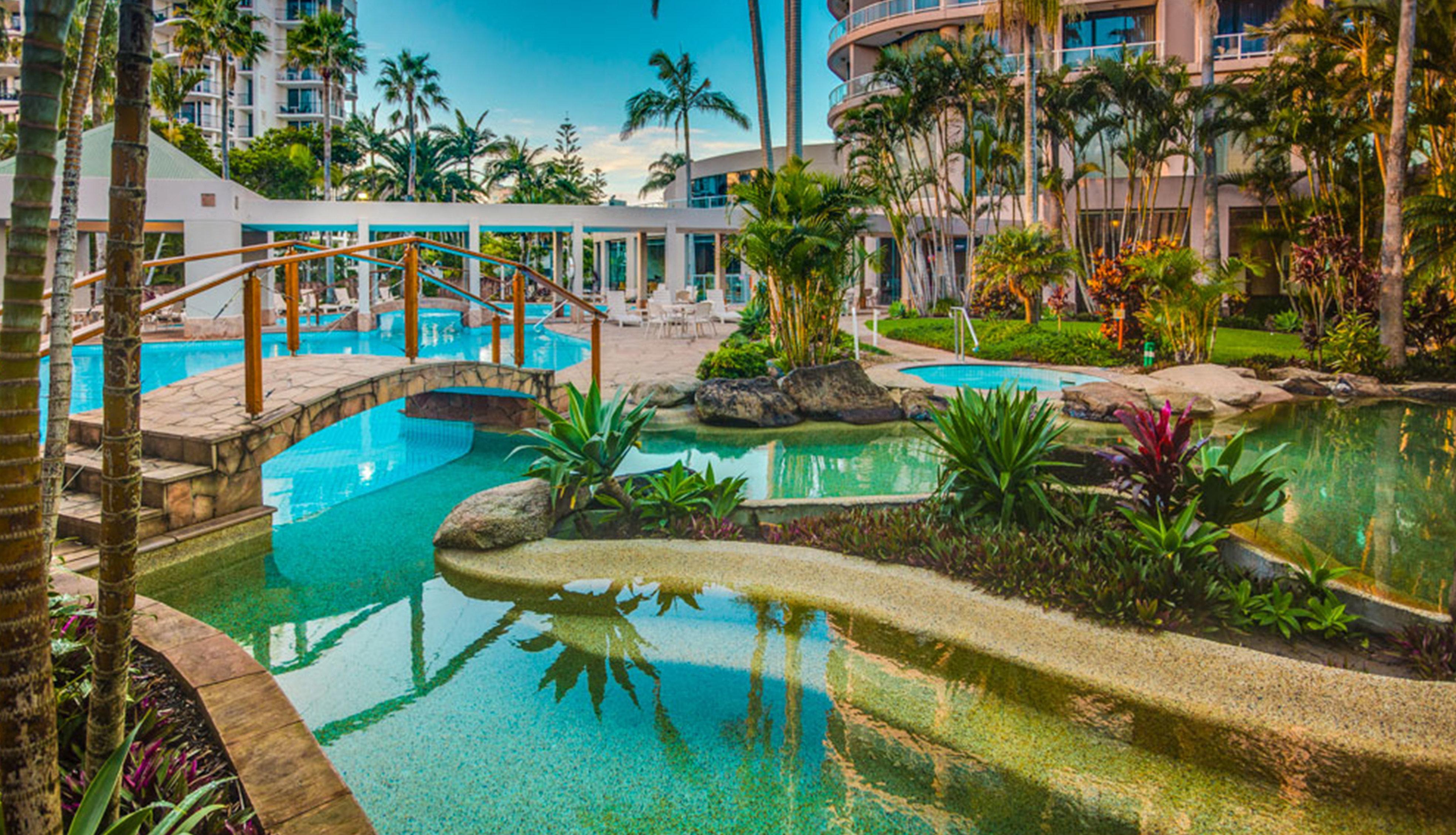 Hotel Crowne Plaza Surfers Paradise By Ihg 4*