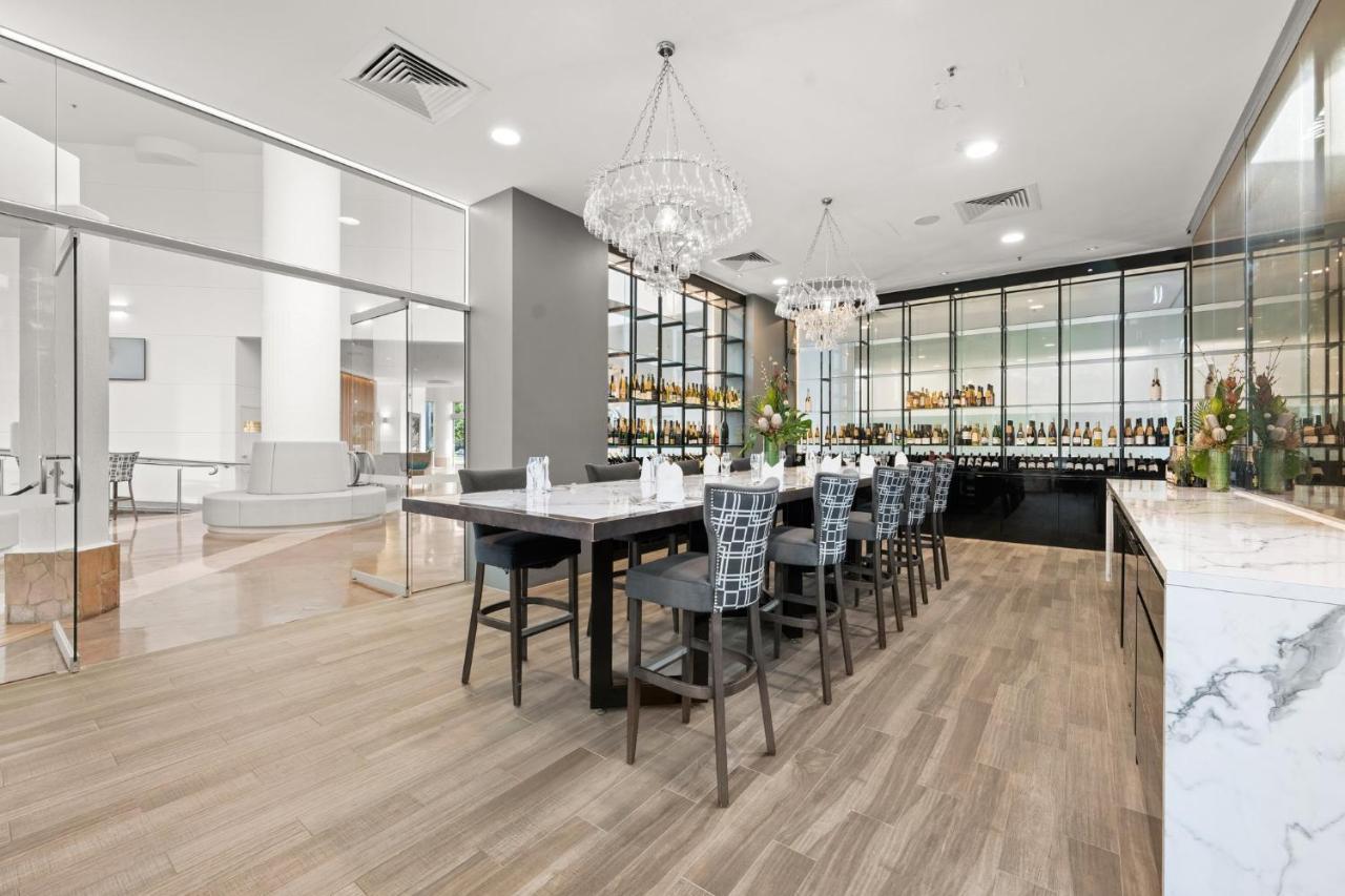Crowne Plaza Surfers Paradise By Ihg Hotel