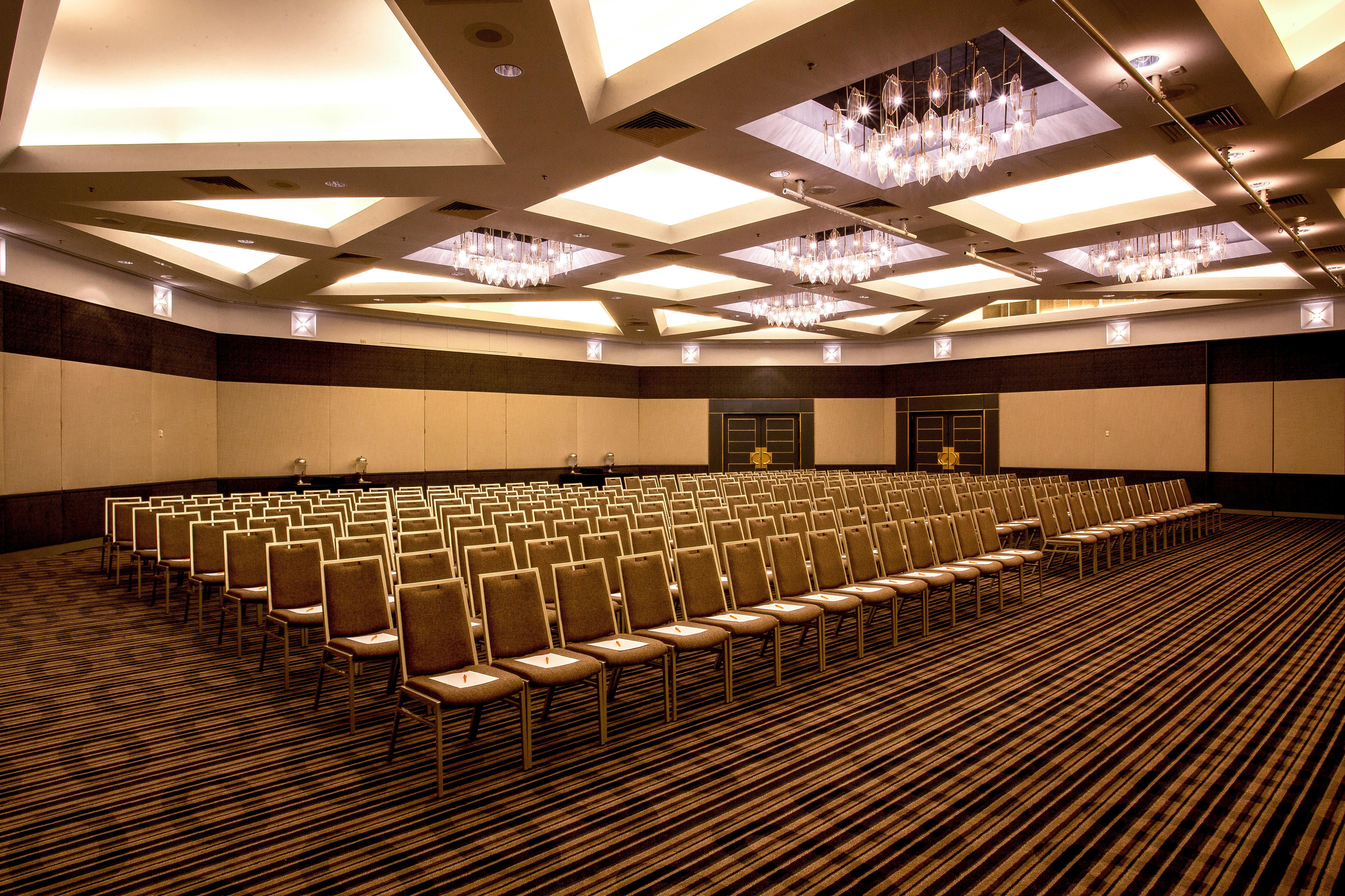 Hotel Crowne Plaza Surfers Paradise By Ihg Gold Coast